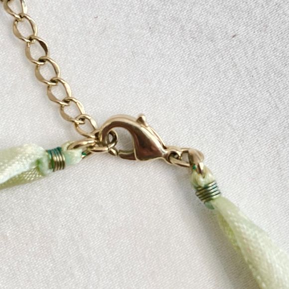 Dangling Pendant Necklace Brown Green Yellow Faceted StonesRibbon Neckline - Picture 8 of 13